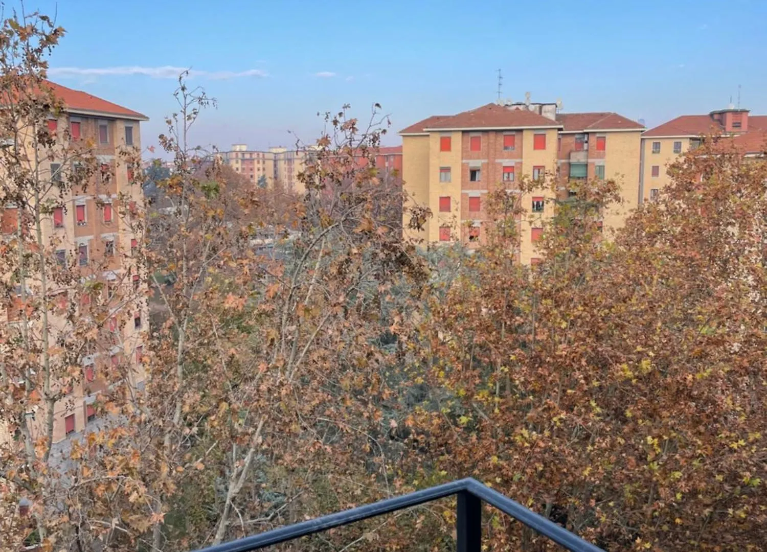 アパート ミラノTrilocale Con Vista E Due Bagni Metro Blu Piazza Frattiniアパートメント